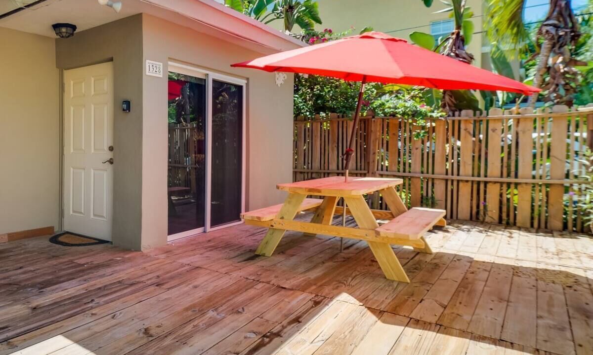 Photo of Outdoor in Coral Ridge