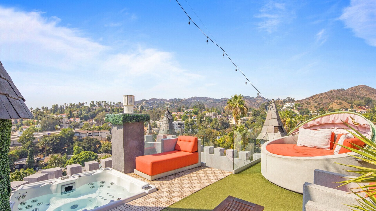Photo of Outdoor in Hollywood Dell