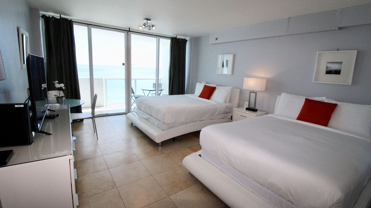 Photo of Bedroom in Mid Beach