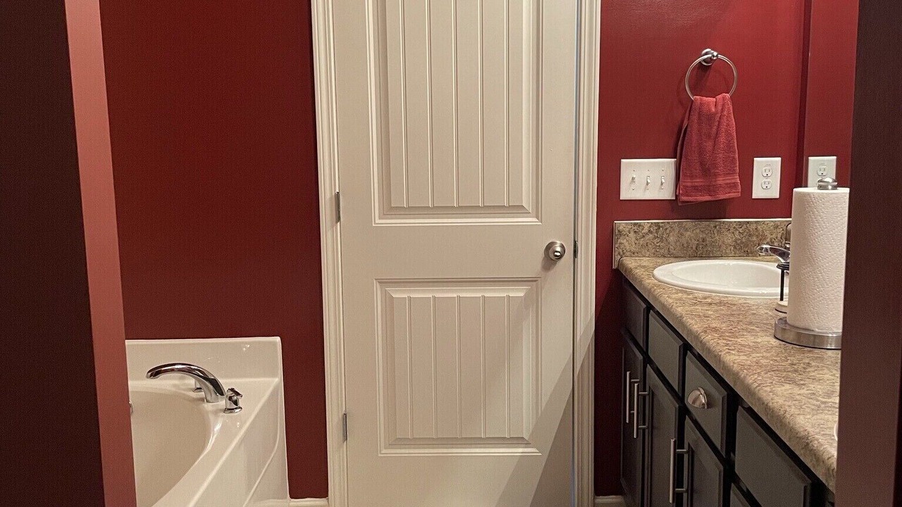 Photo of Bathroom in Tuscaloosa