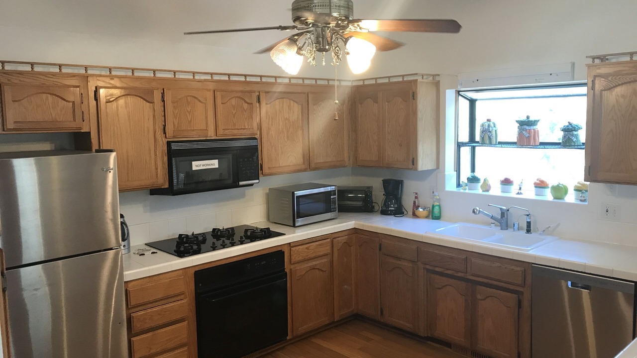 Photo of Kitchen in Pine Mountain Club