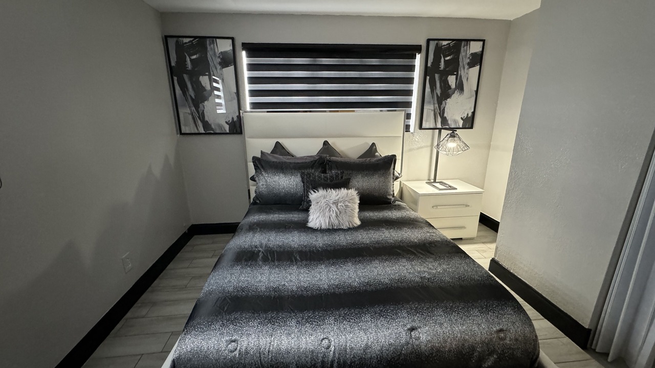 Photo of Bedroom in Dania Beach