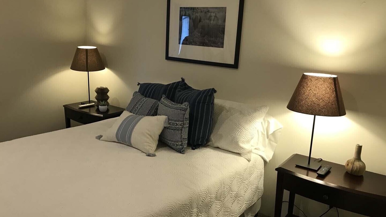 Photo of Bedroom in Carthay Circle