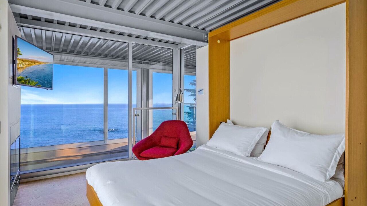 Photo of Bedroom in Western Malibu