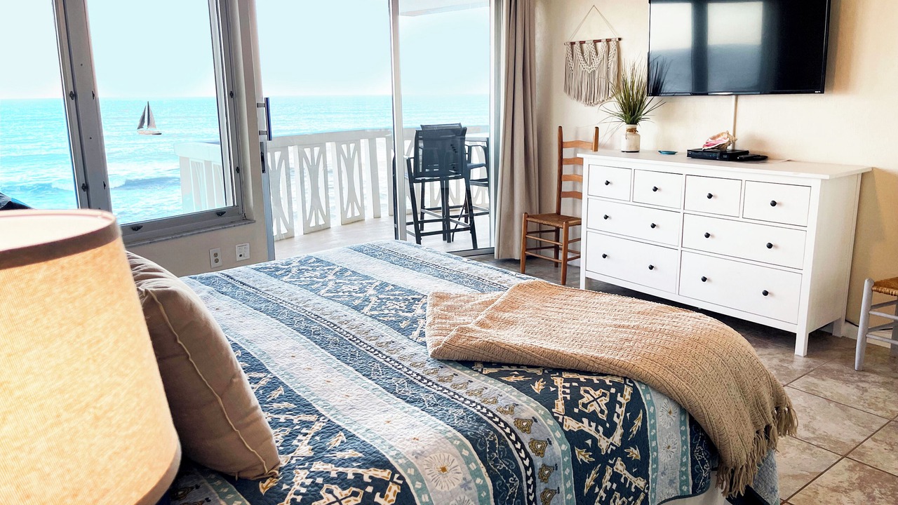 Photo of Bedroom in Ormond-by-the-Sea