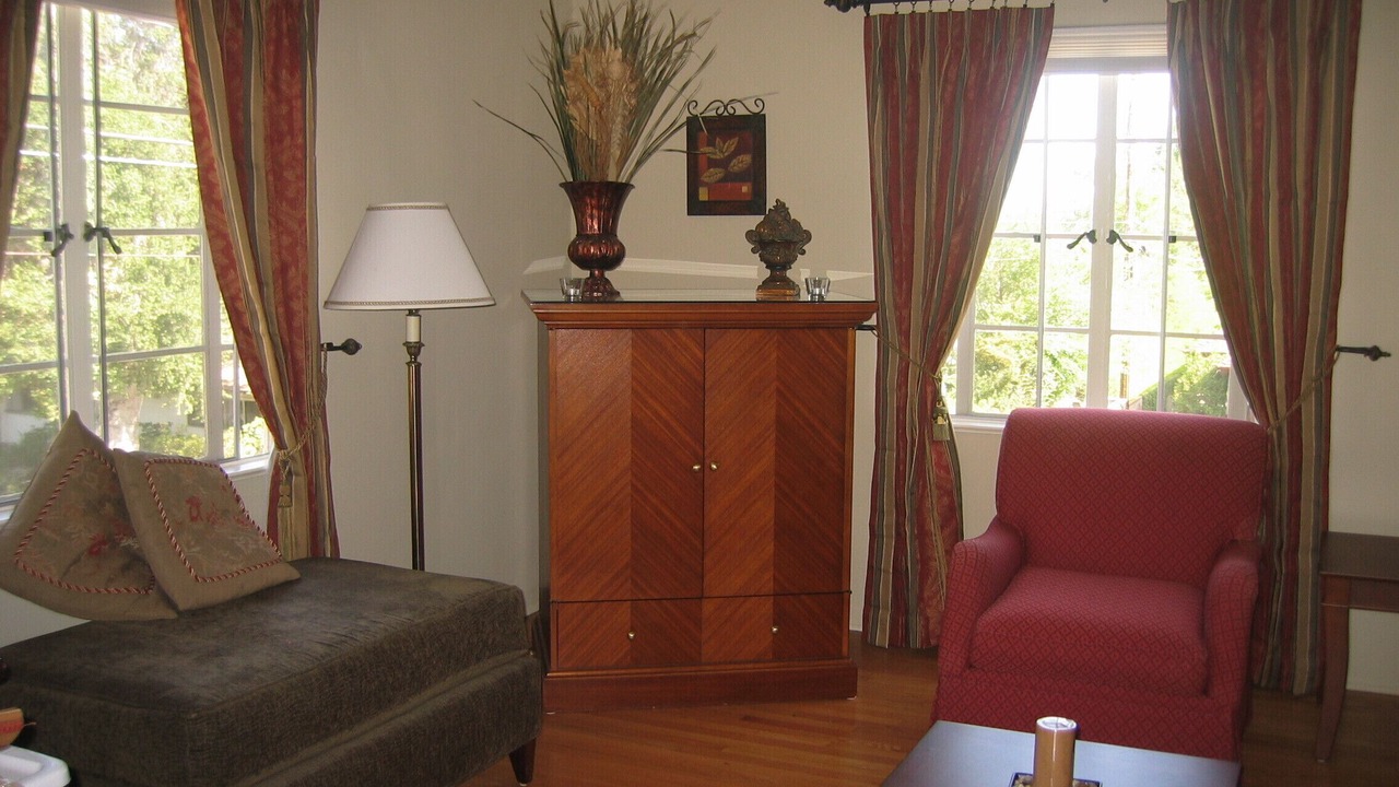 Photo of Bedroom in Pasadena