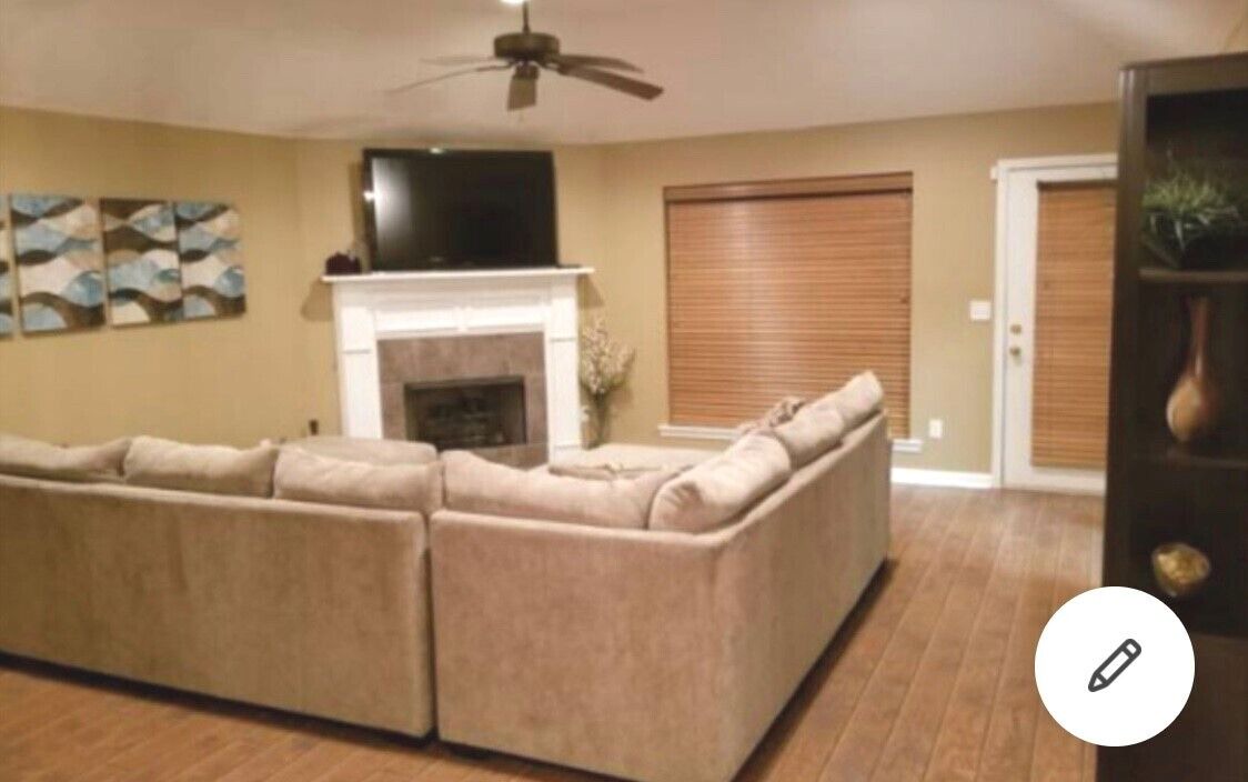 Photo of Livingroom in Duncanville