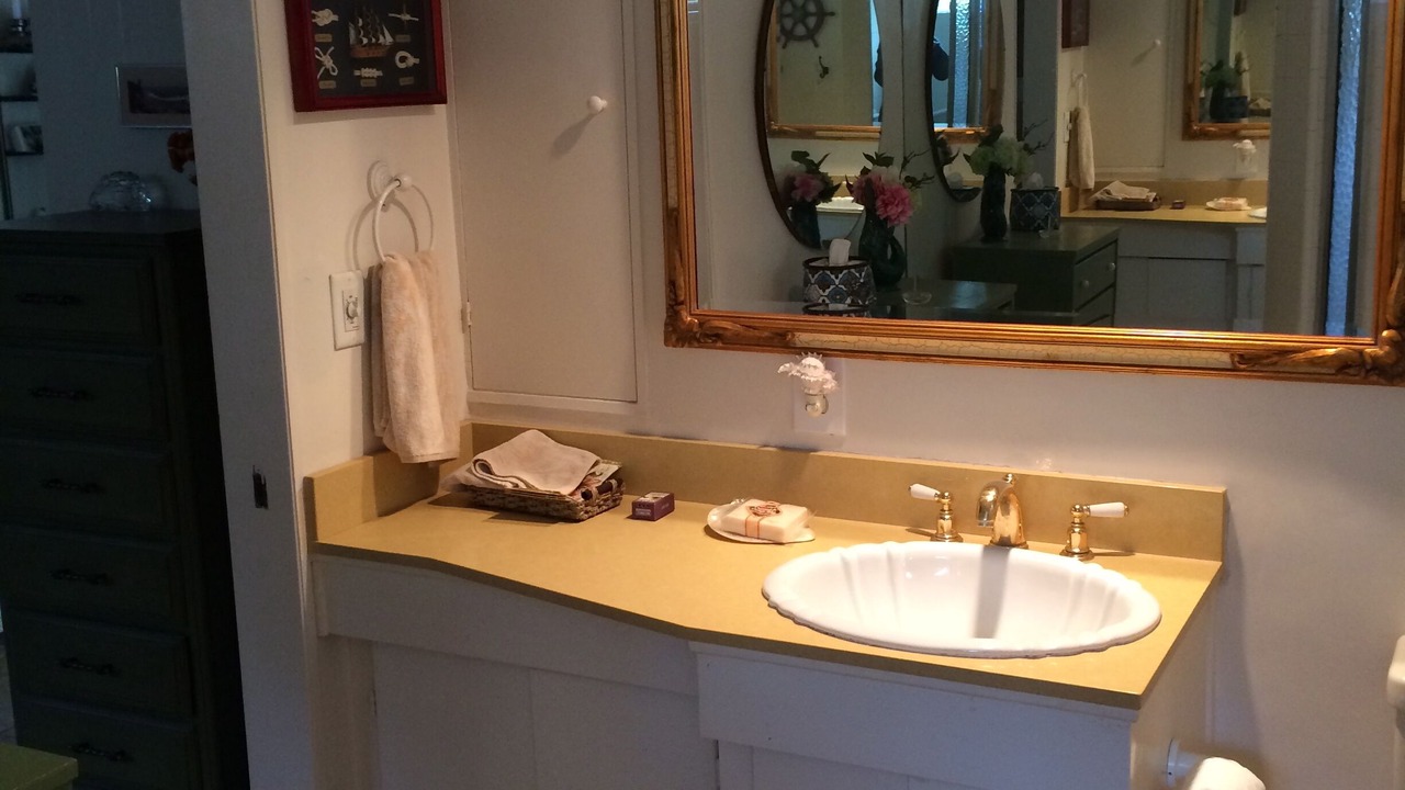Photo of Bathroom in Corona del Mar