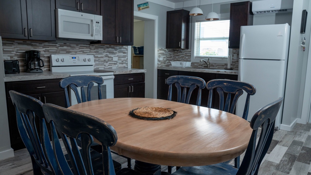 Photo of Kitchen in Spanish Wells