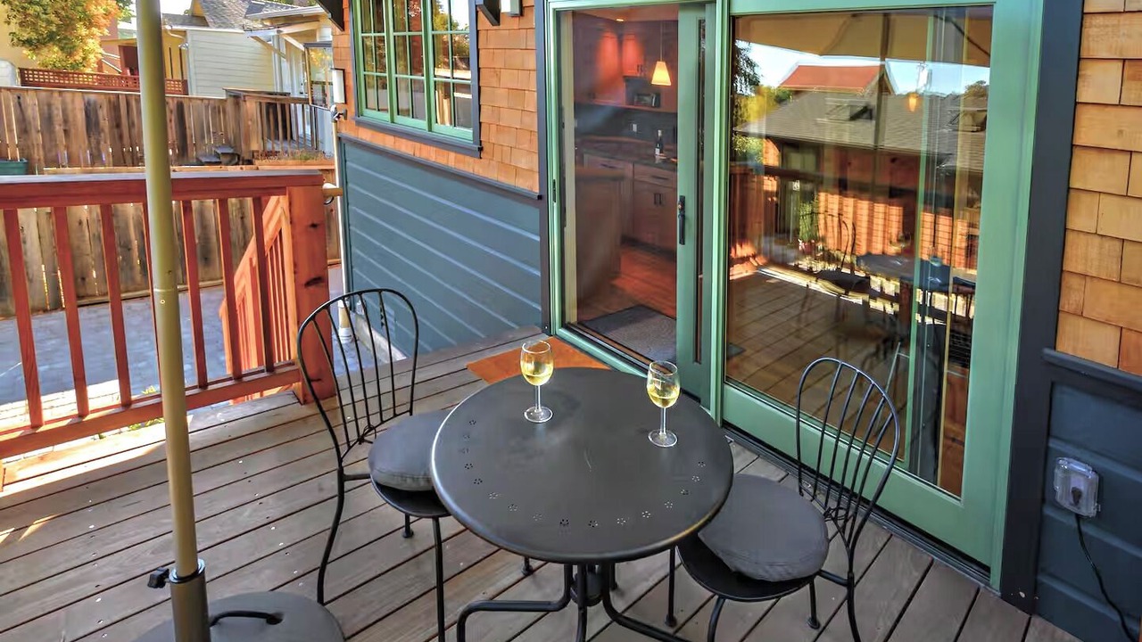 Photo of Outdoor in Rockridge