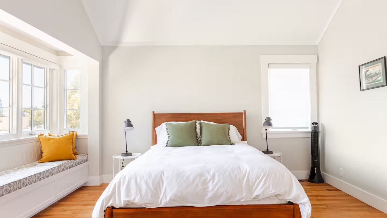 Photo of Bedroom in Rockridge