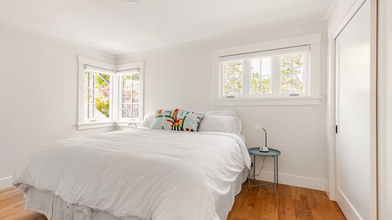 Photo of Bedroom in Rockridge