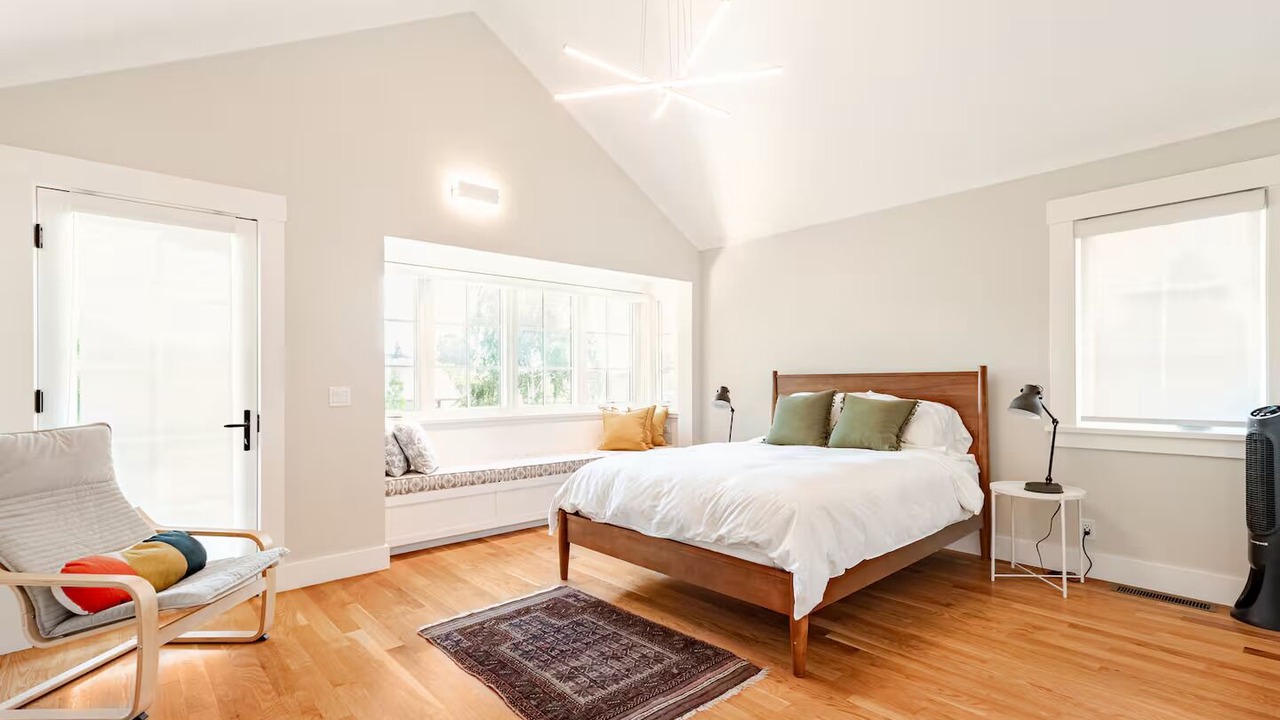 Photo of Bedroom in Rockridge