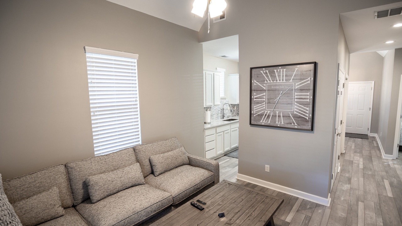 Photo of Livingroom in Pinch District
