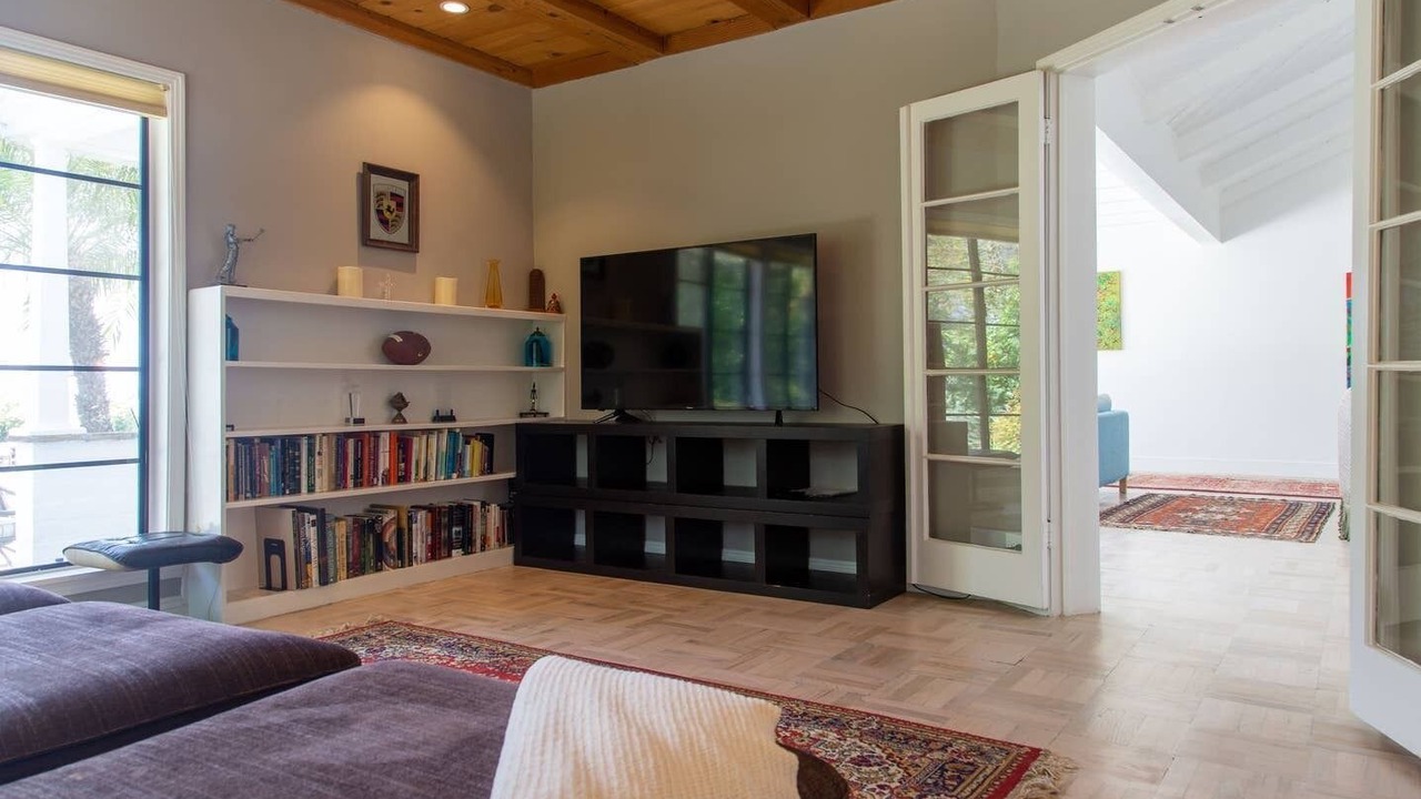 Photo of Bedroom in Sherman Oaks