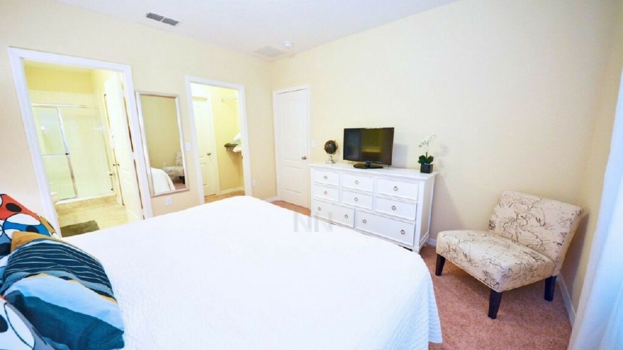 Photo of Bedroom in Cypress Pointe