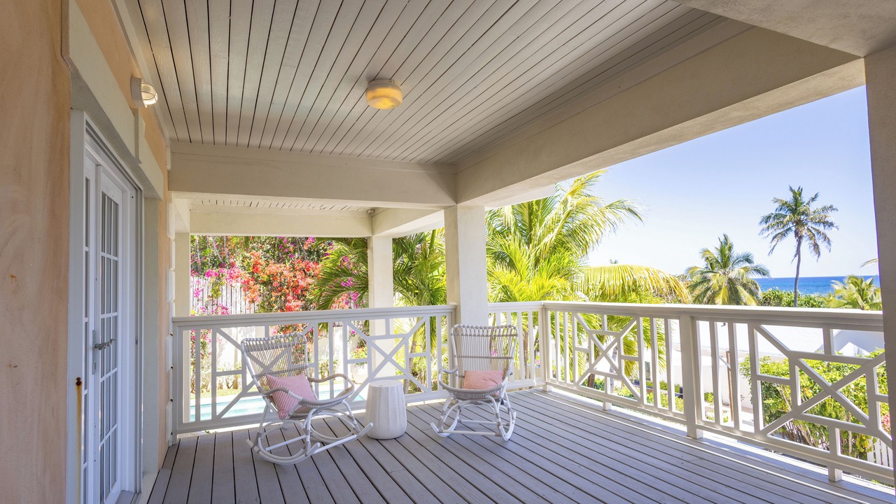 Photo of Patio Balcony in Dunmore Town