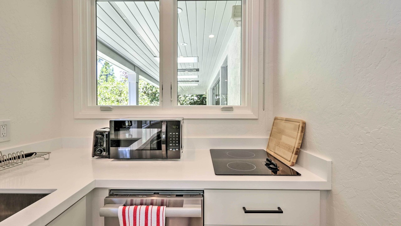 Photo of Kitchen in Linfield Oaks
