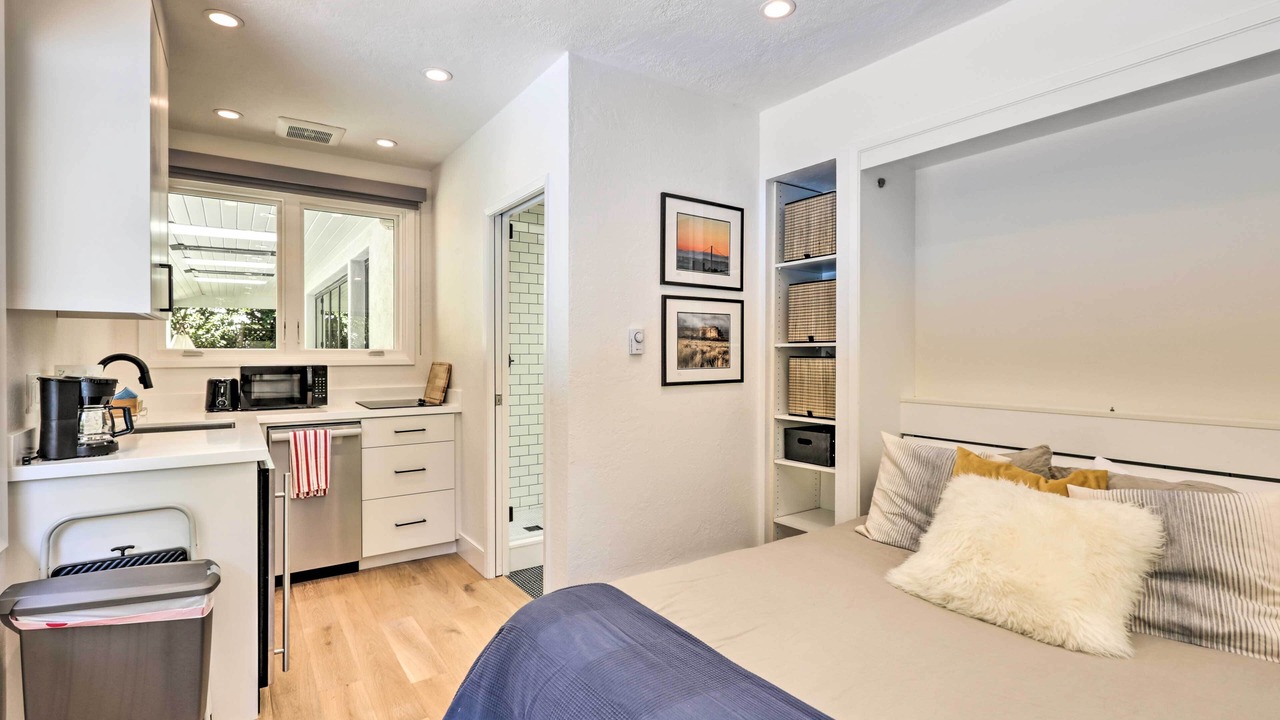 Photo of Kitchen in Linfield Oaks