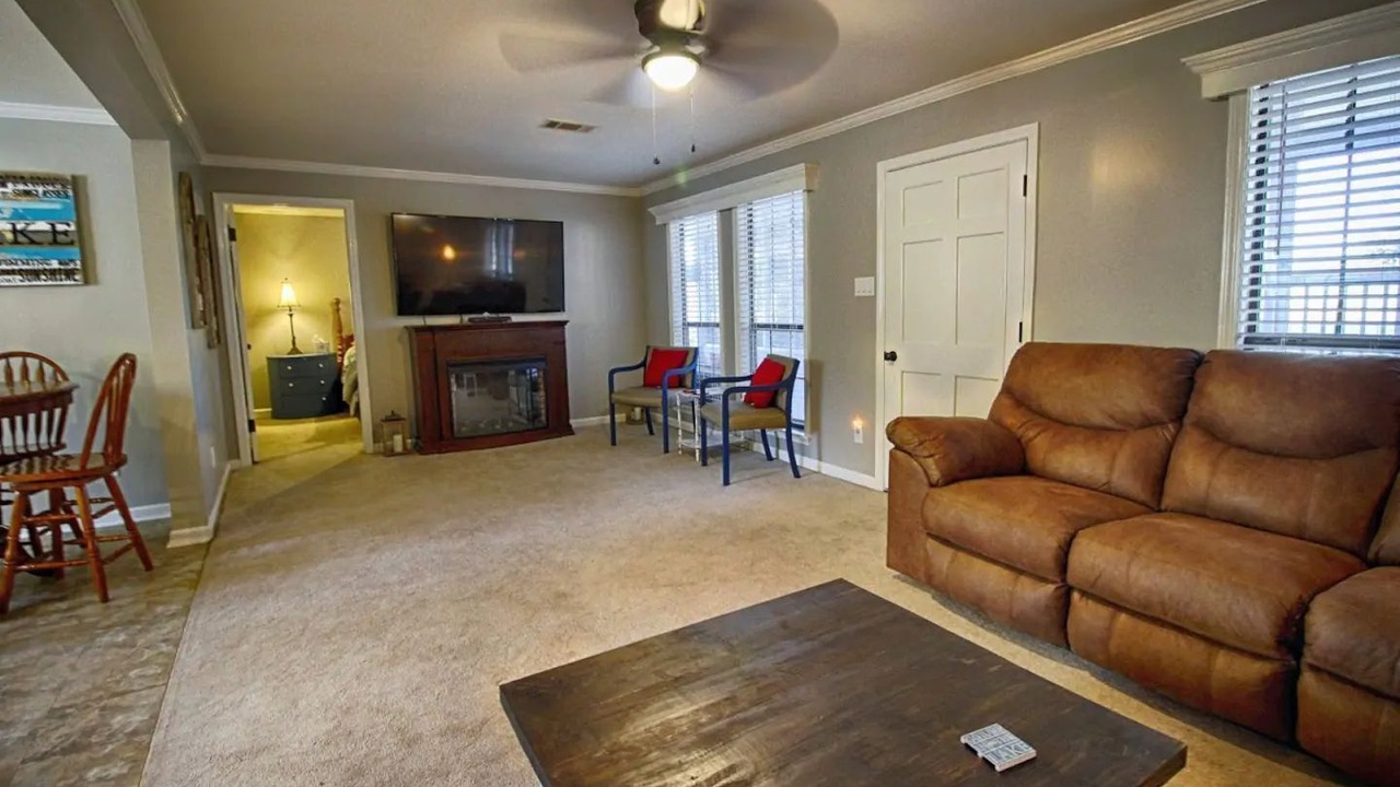 Photo of Livingroom in Sardis