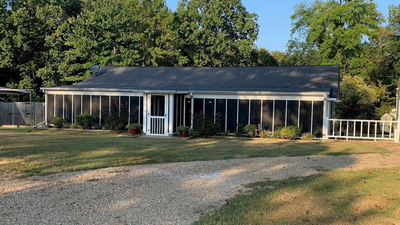 Photo of Outdoor in Sardis