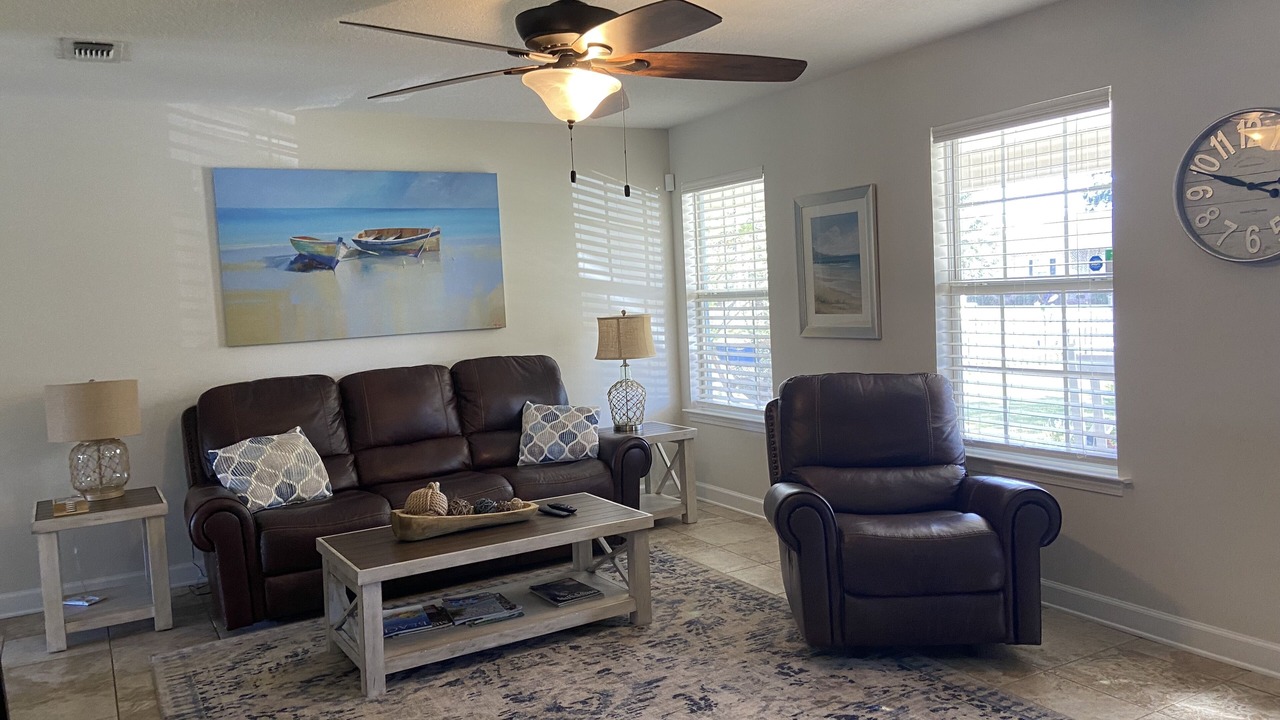 Photo of Livingroom in Long Beach
