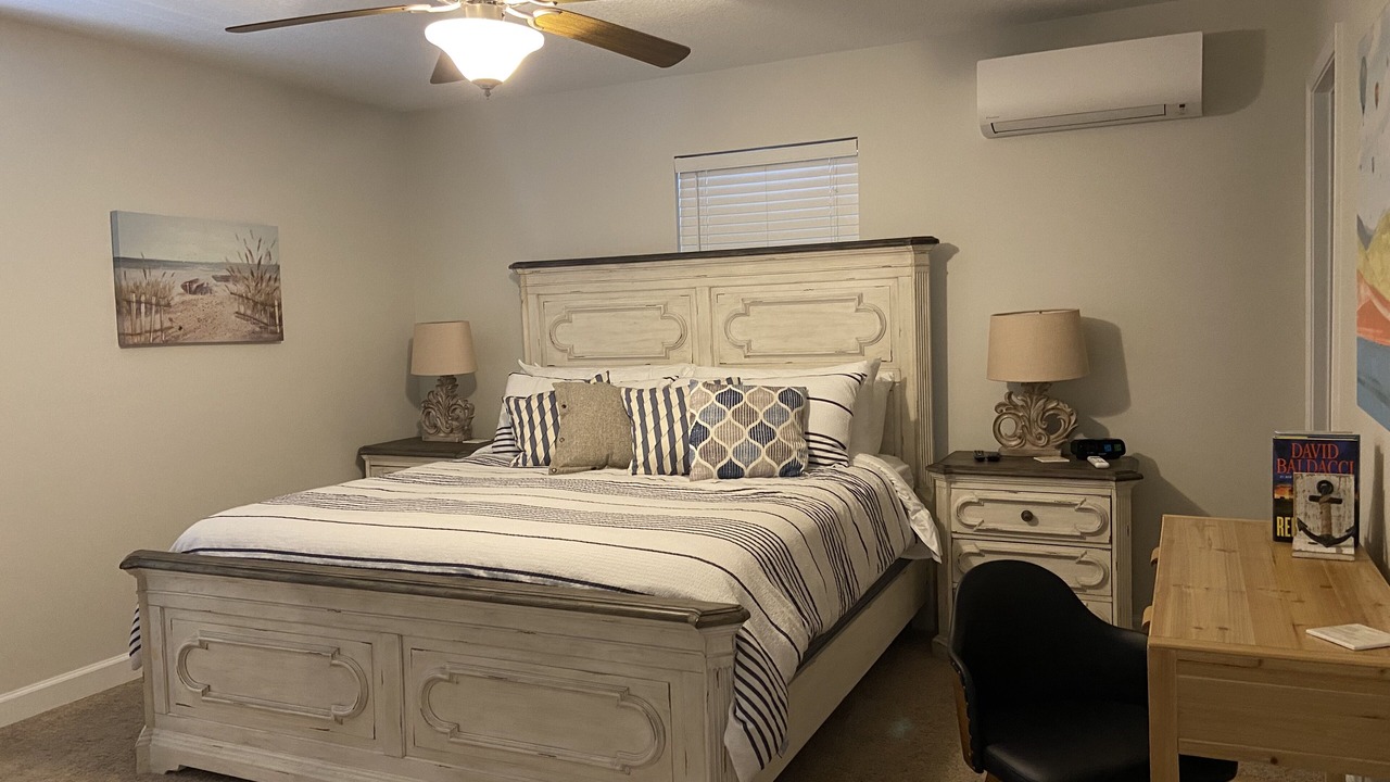 Photo of Bedroom in Long Beach