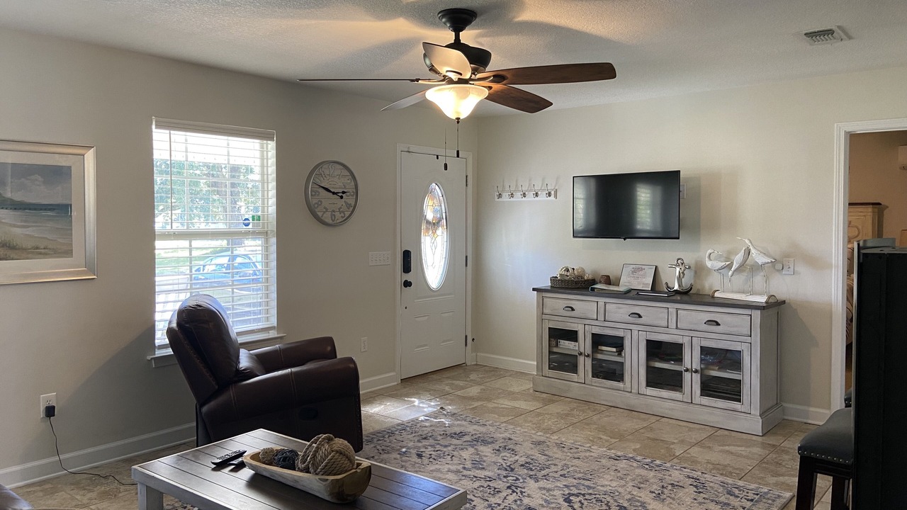 Photo of Livingroom in Long Beach