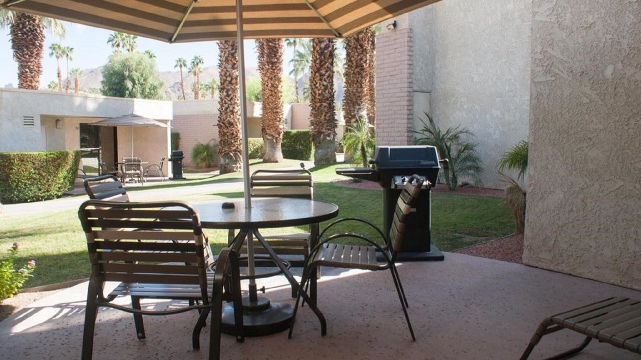Photo of Outdoor in Araby Commons