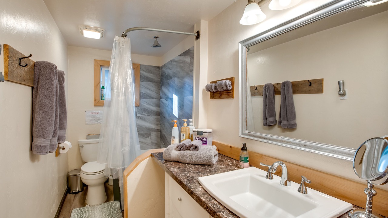 Photo of Bathroom in Lower Kingsbury