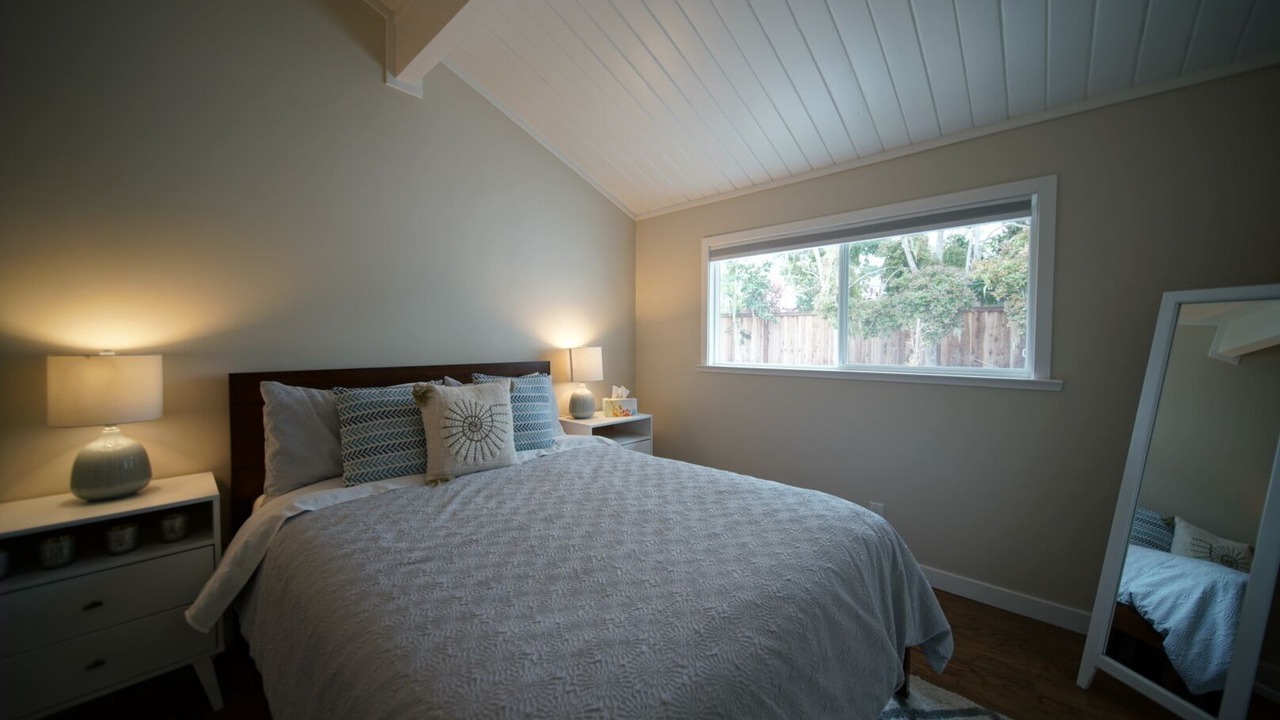 Photo of Bedroom in Del Monte Forest