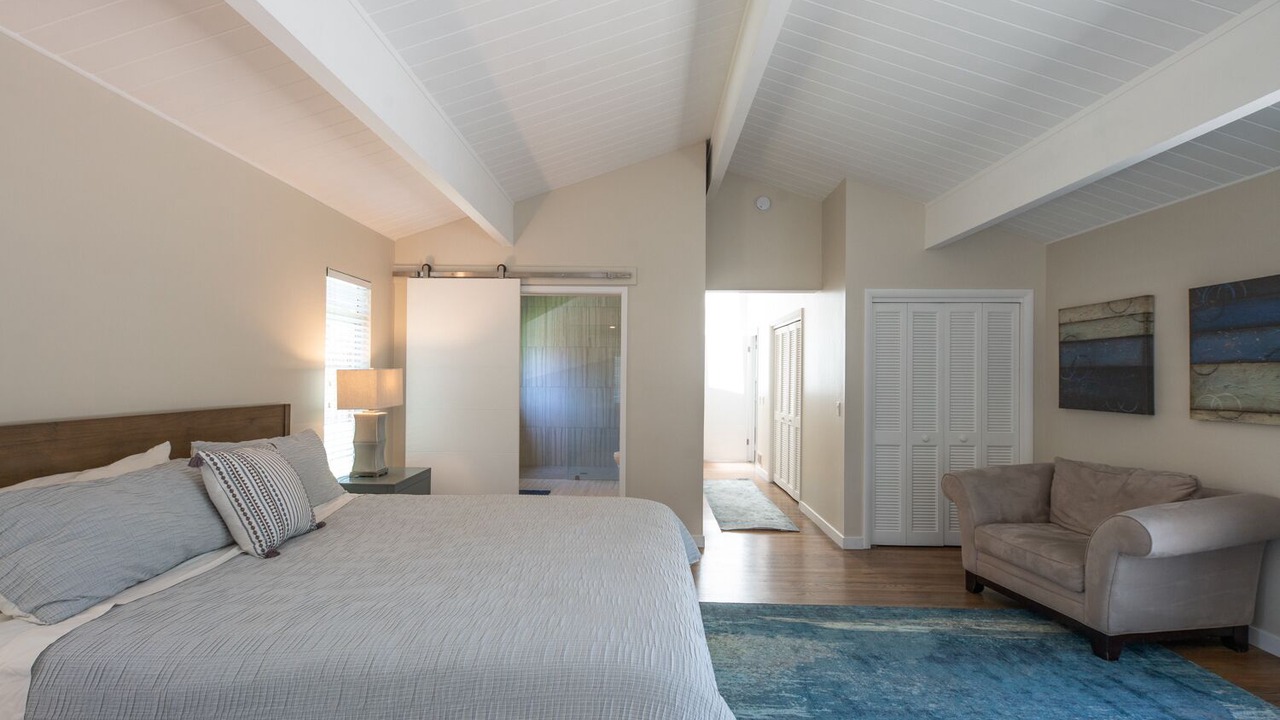 Photo of Bedroom in Del Monte Forest