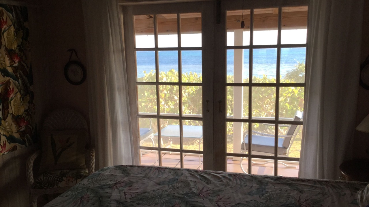 Photo of Bedroom in Green Turtle Cay
