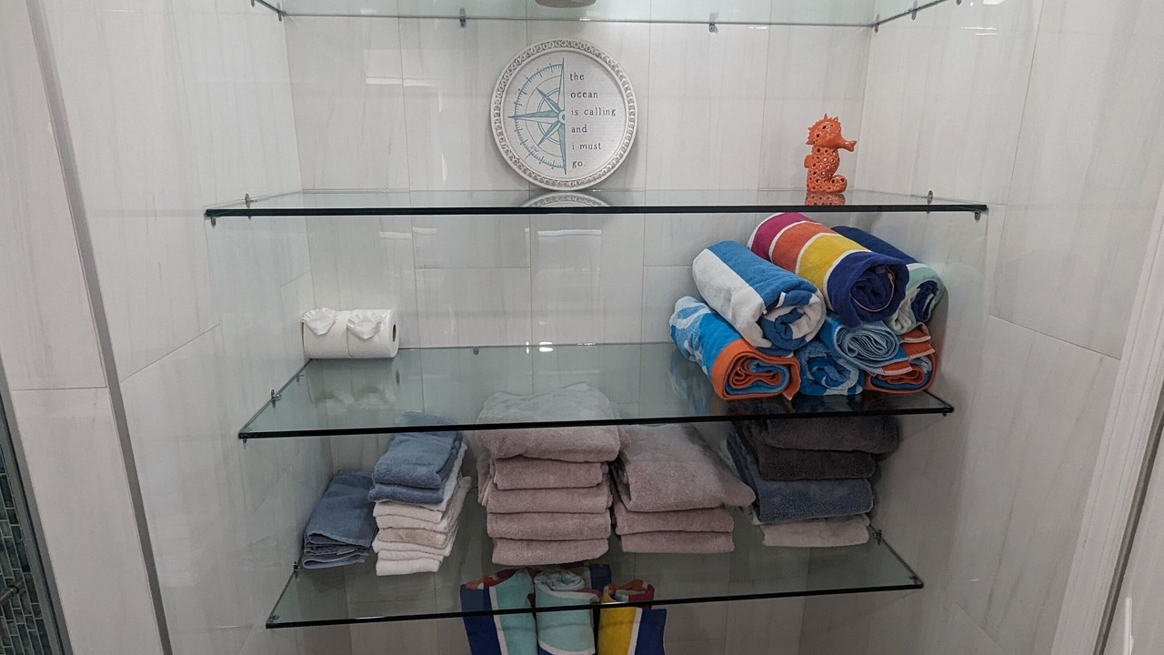 Photo of Bathroom in Apollo Beach