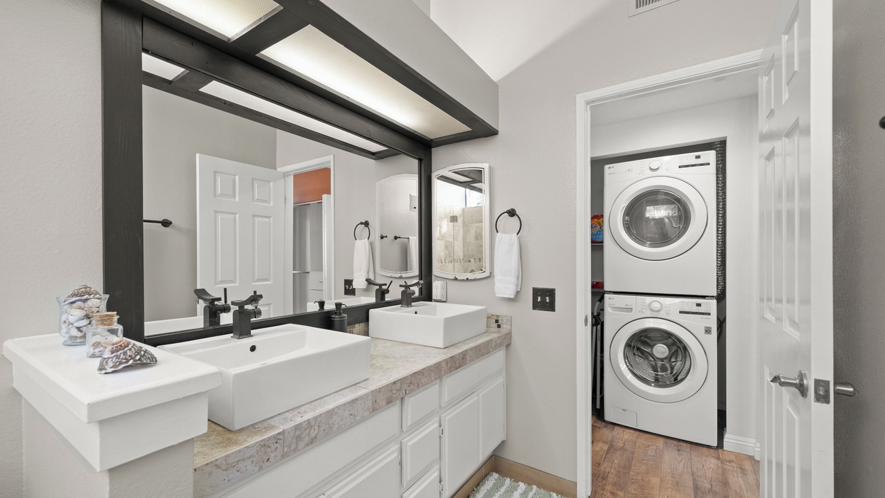 Photo of Bathroom in Huntington Beach