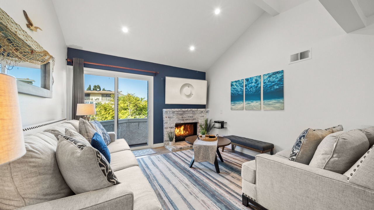 Photo of Livingroom in Huntington Beach