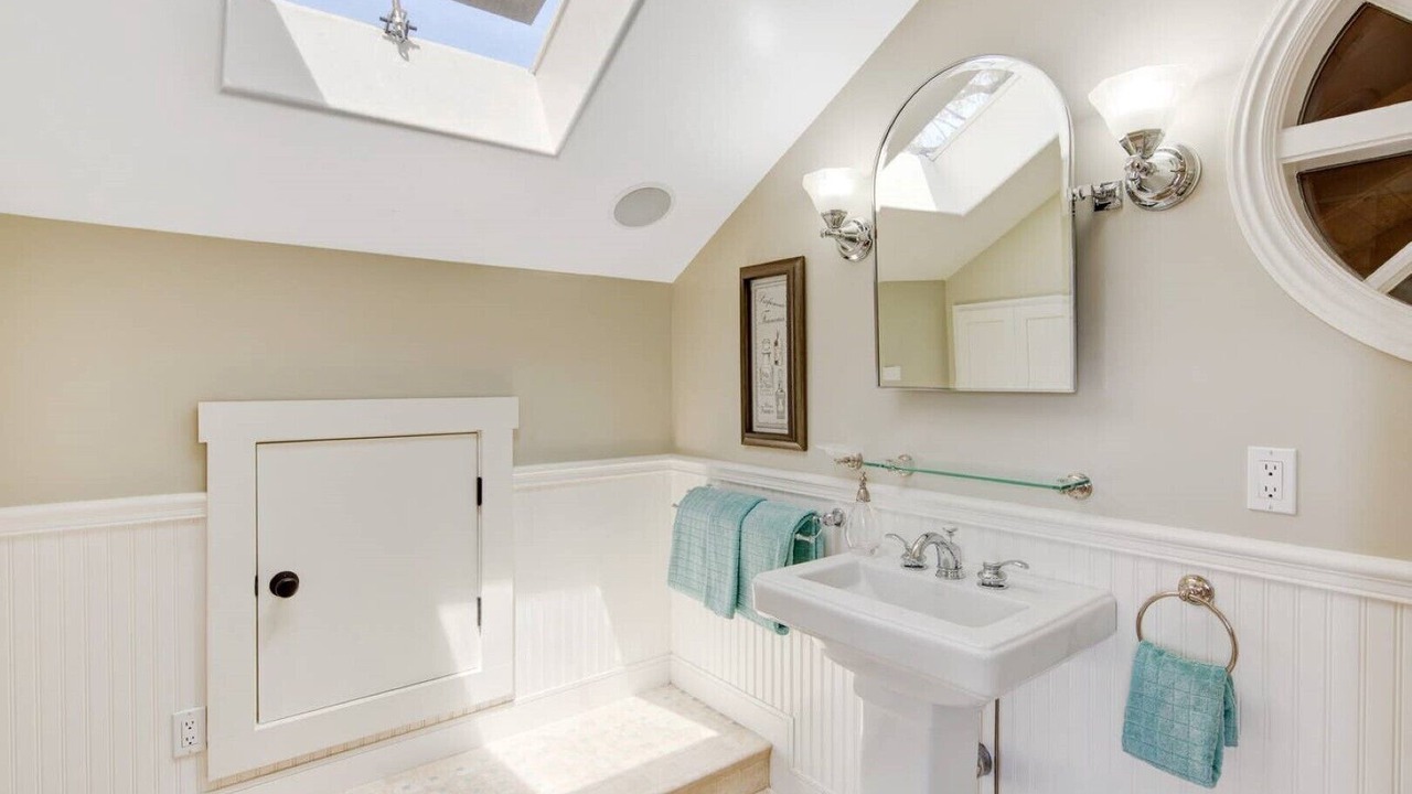 Photo of Bathroom in Cupertino