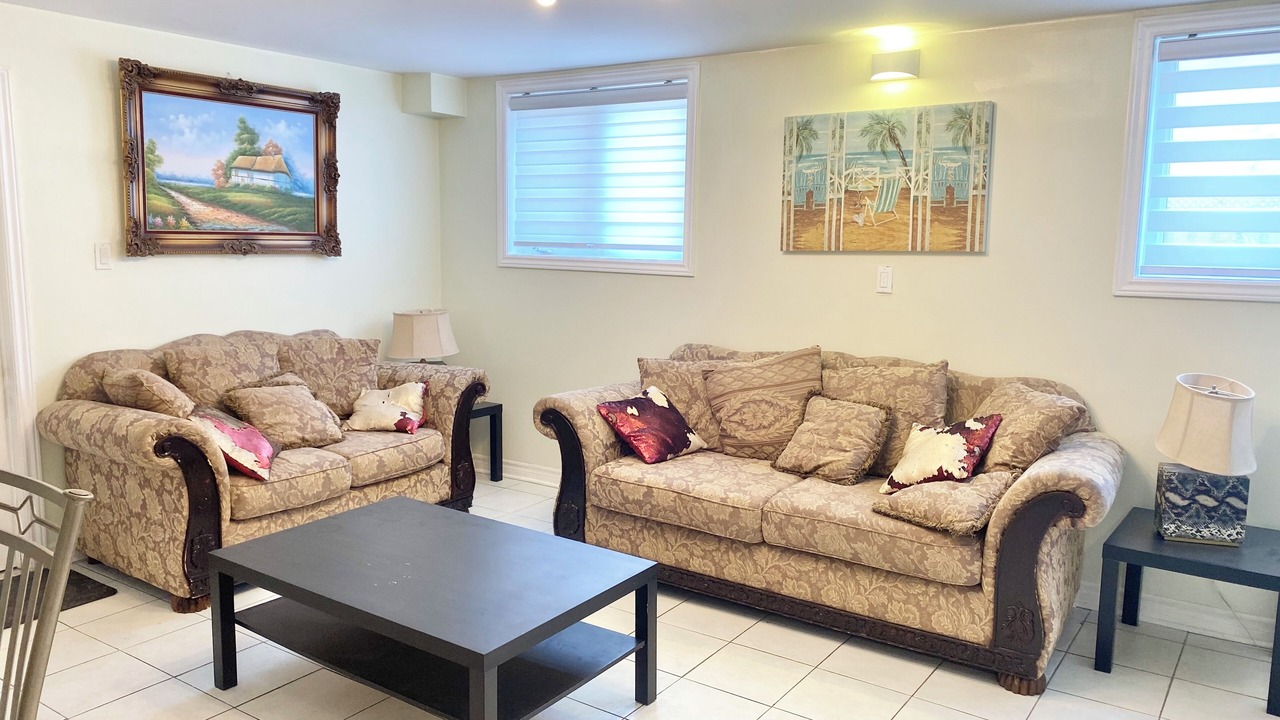 Photo of Livingroom in Brampton