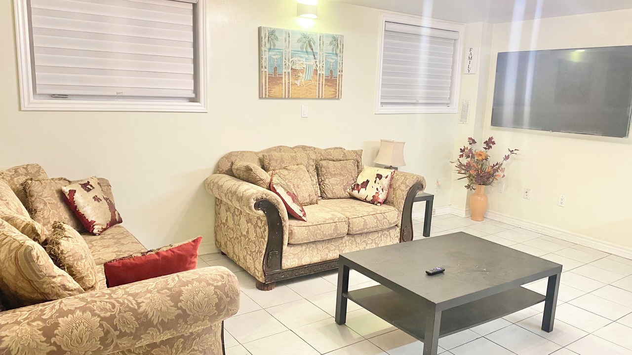 Photo of Livingroom in Brampton