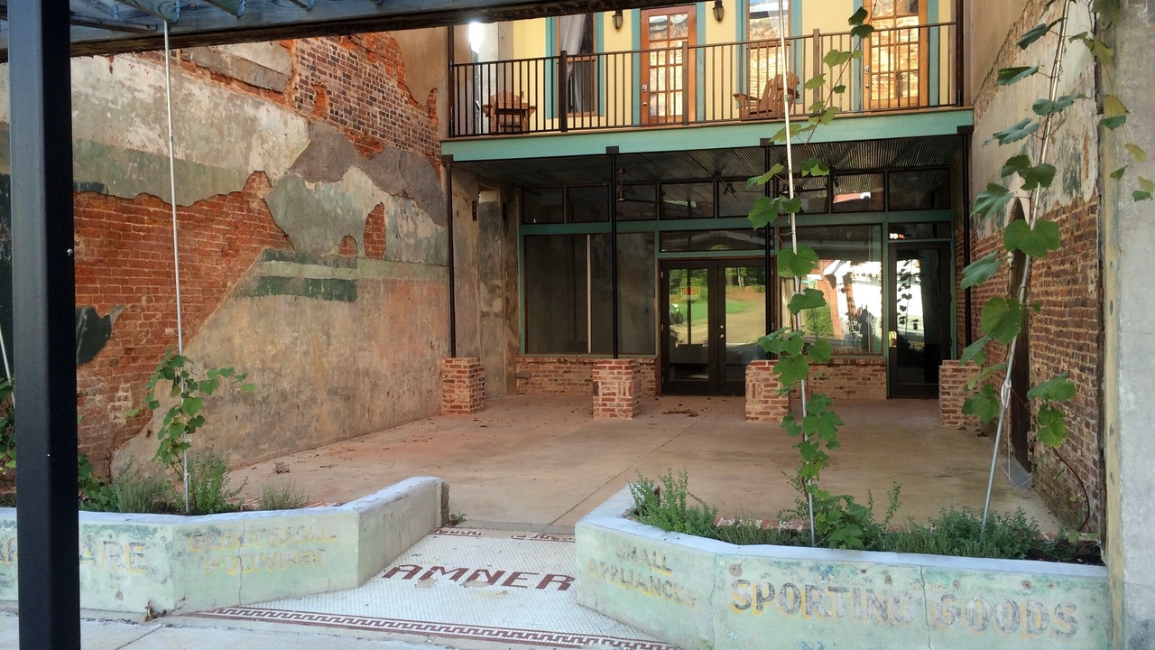 Photo of Outdoor in Water Valley