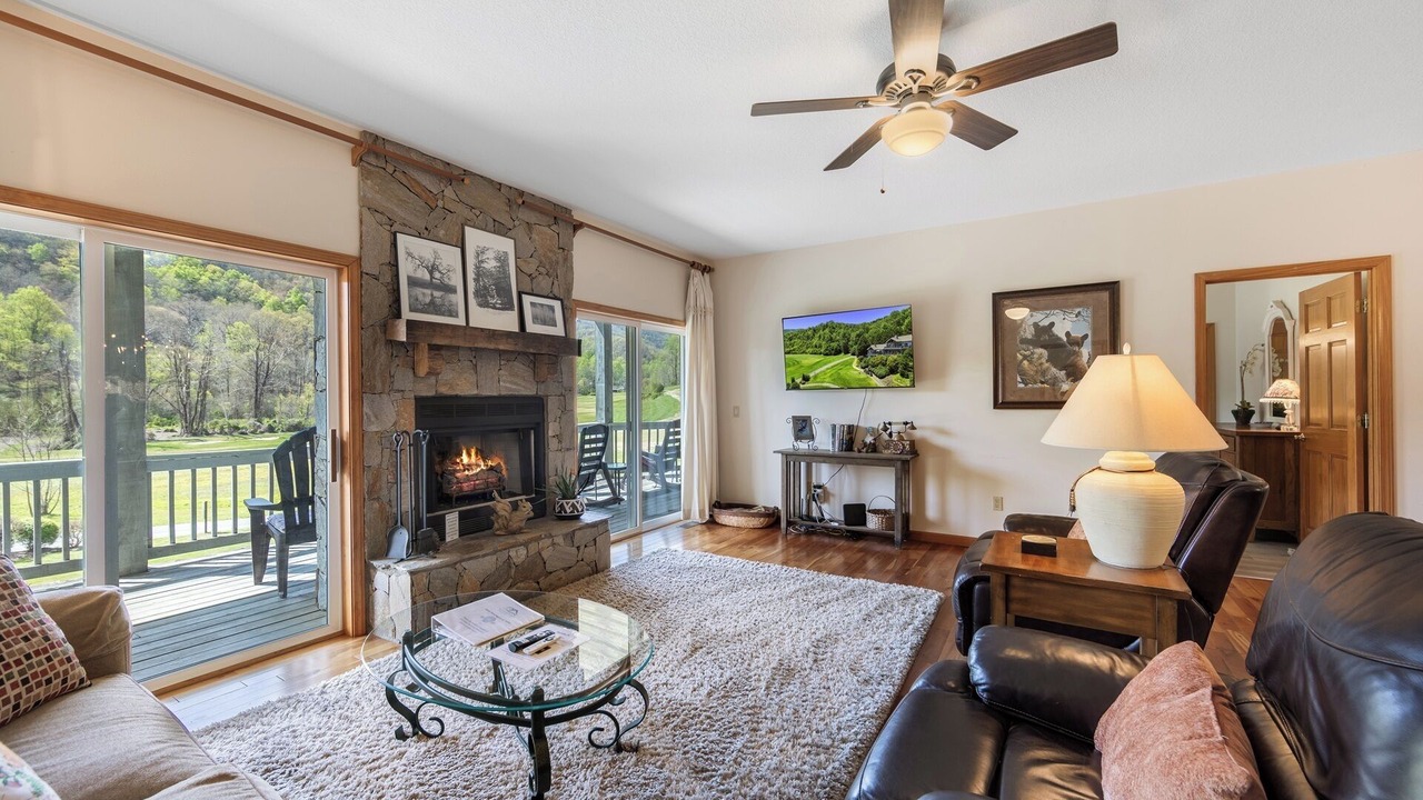 Photo of Livingroom in Whittier