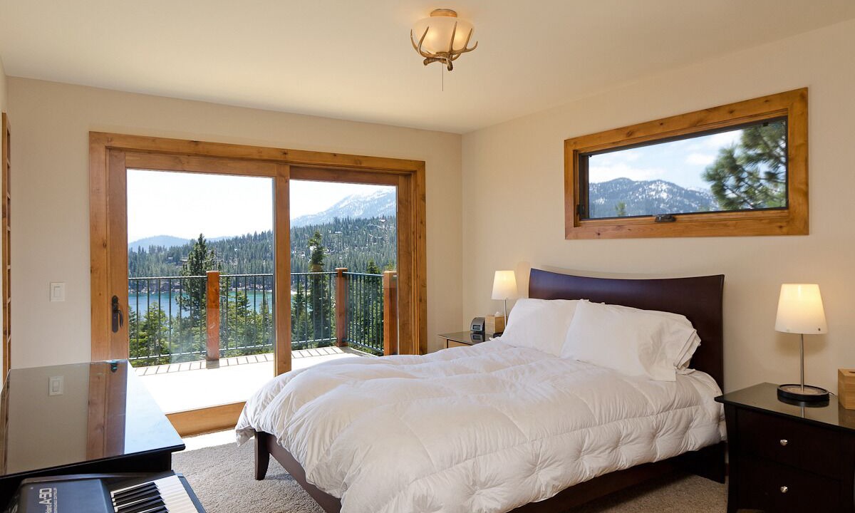 Photo of Bedroom in Meeks Bay