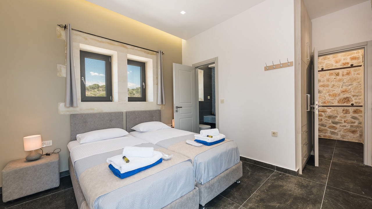 Photo of Bedroom in Douliana