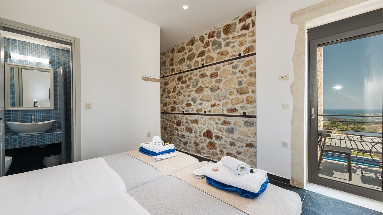 Photo of Bedroom in Douliana