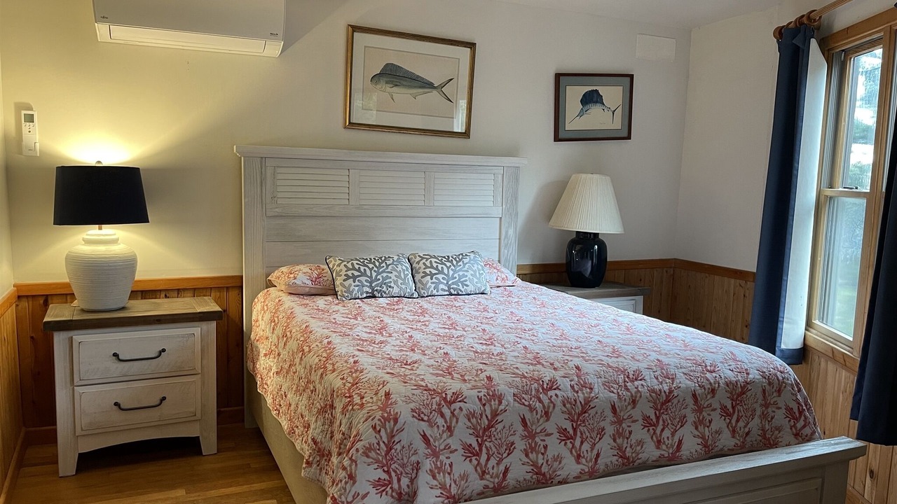 Photo of Bedroom in Avon
