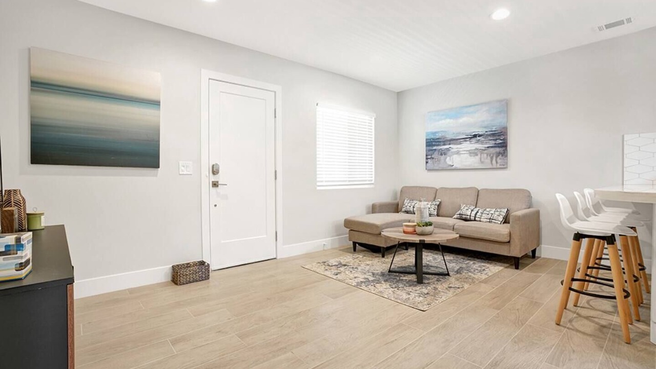Photo of Livingroom in Fullerton