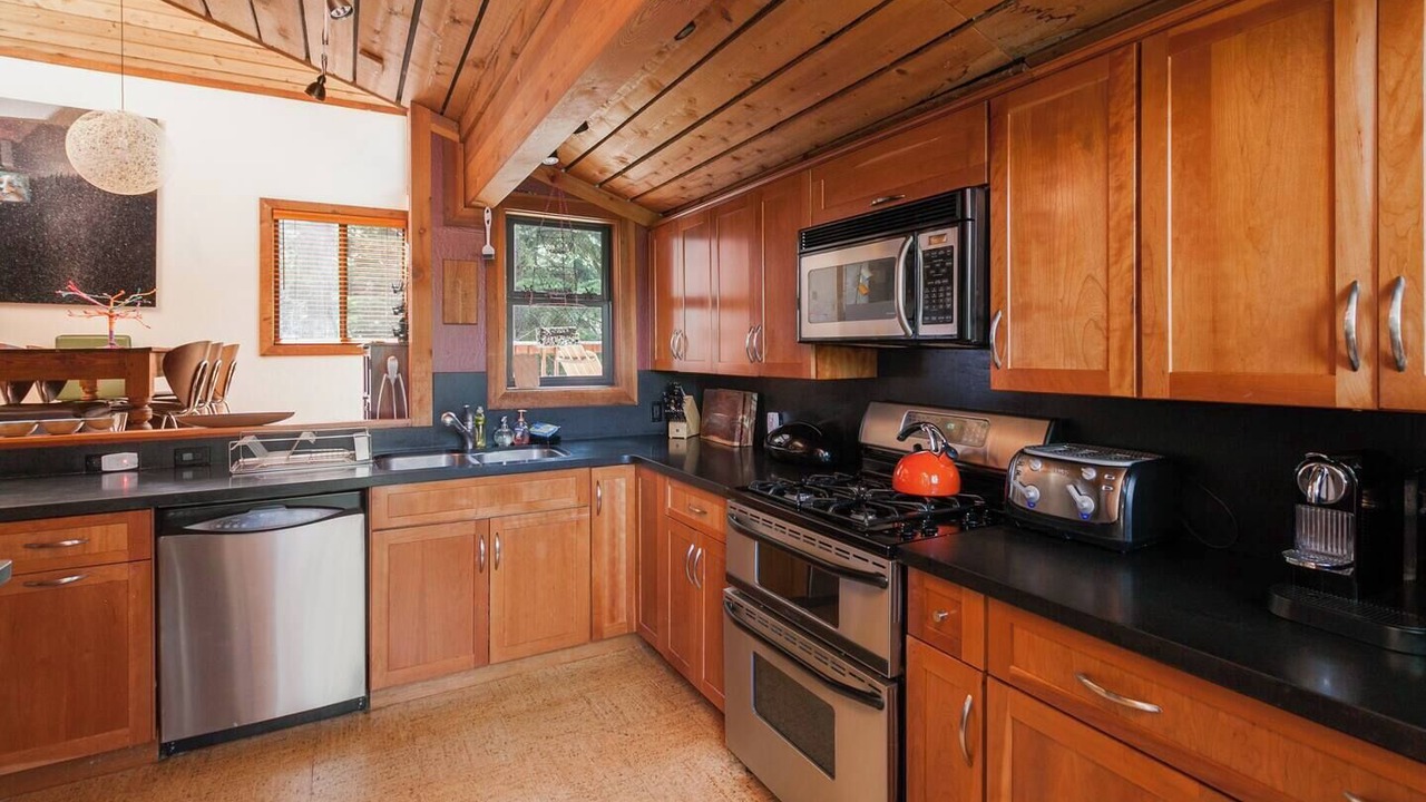 Photo of Kitchen in Alpine Meadows