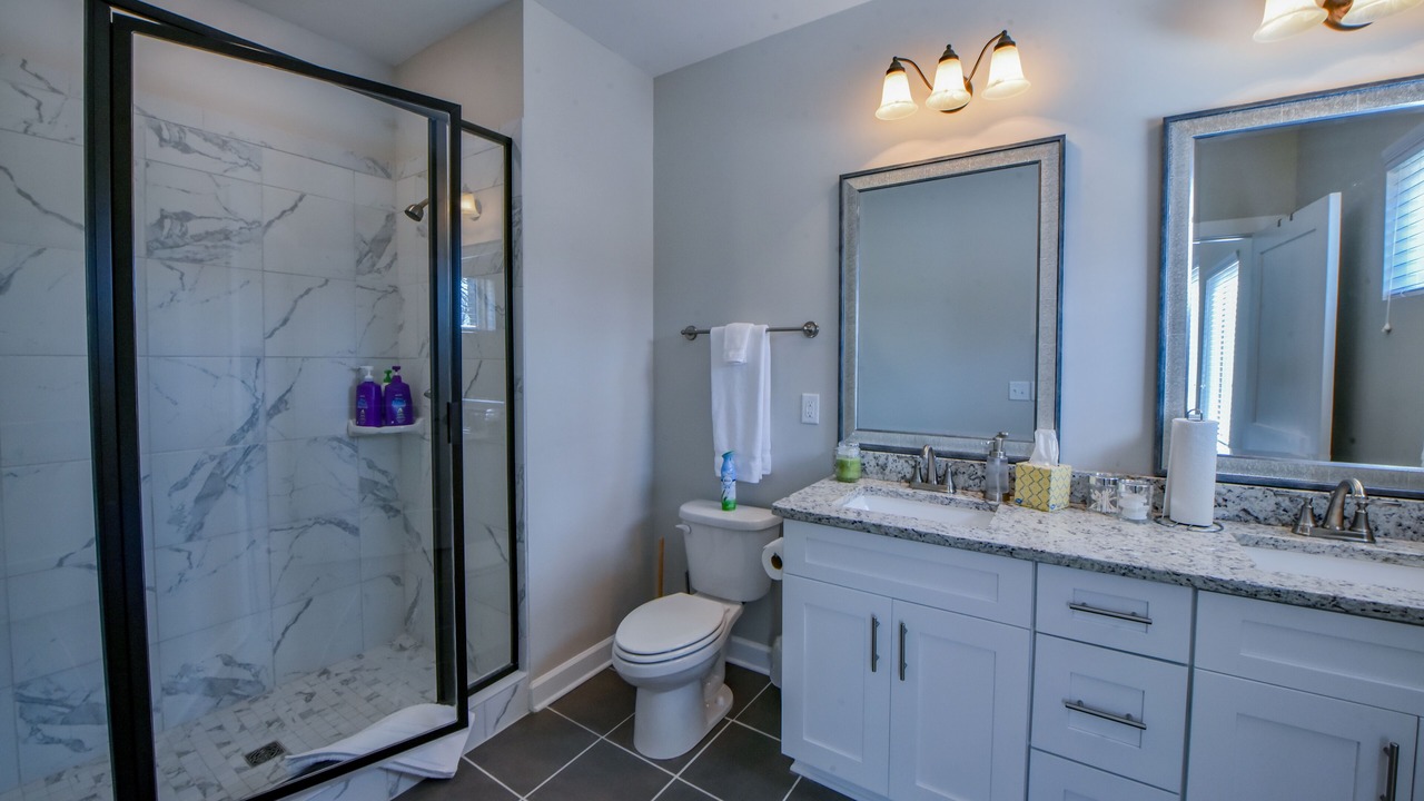 Photo of Bathroom in Tuscaloosa
