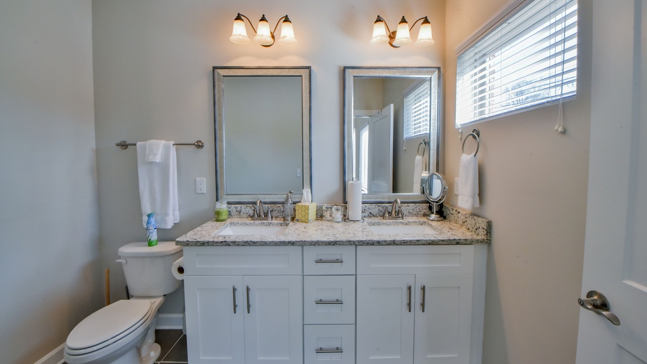 Photo of Bathroom in Tuscaloosa