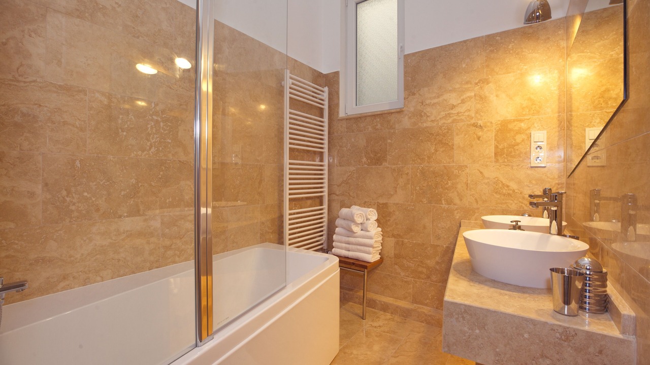 Photo of Bathroom in Palace District